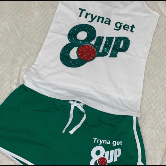 Short Set - Picture 8 of 8